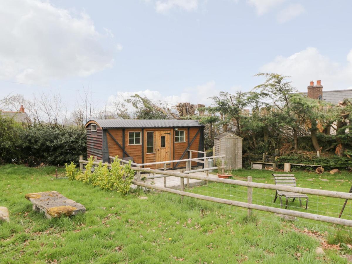 Railway Carriage Villa Abergavenny Exteriör bild