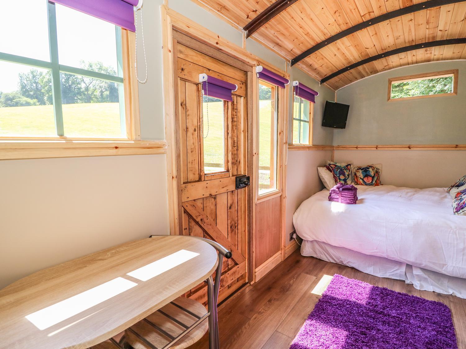 Railway Carriage Villa Abergavenny Exteriör bild